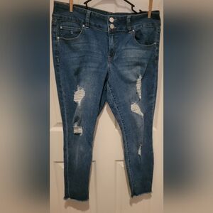 Refuge cropped distressed size 12 jeans